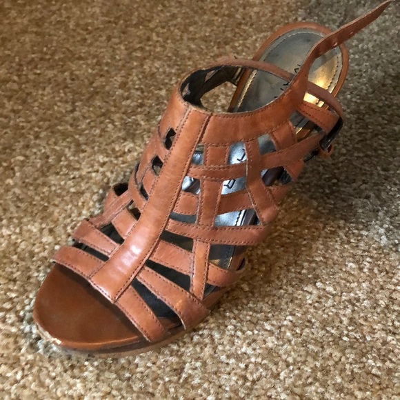 Marc Fisher Cage Heels - Picture 5 of 5